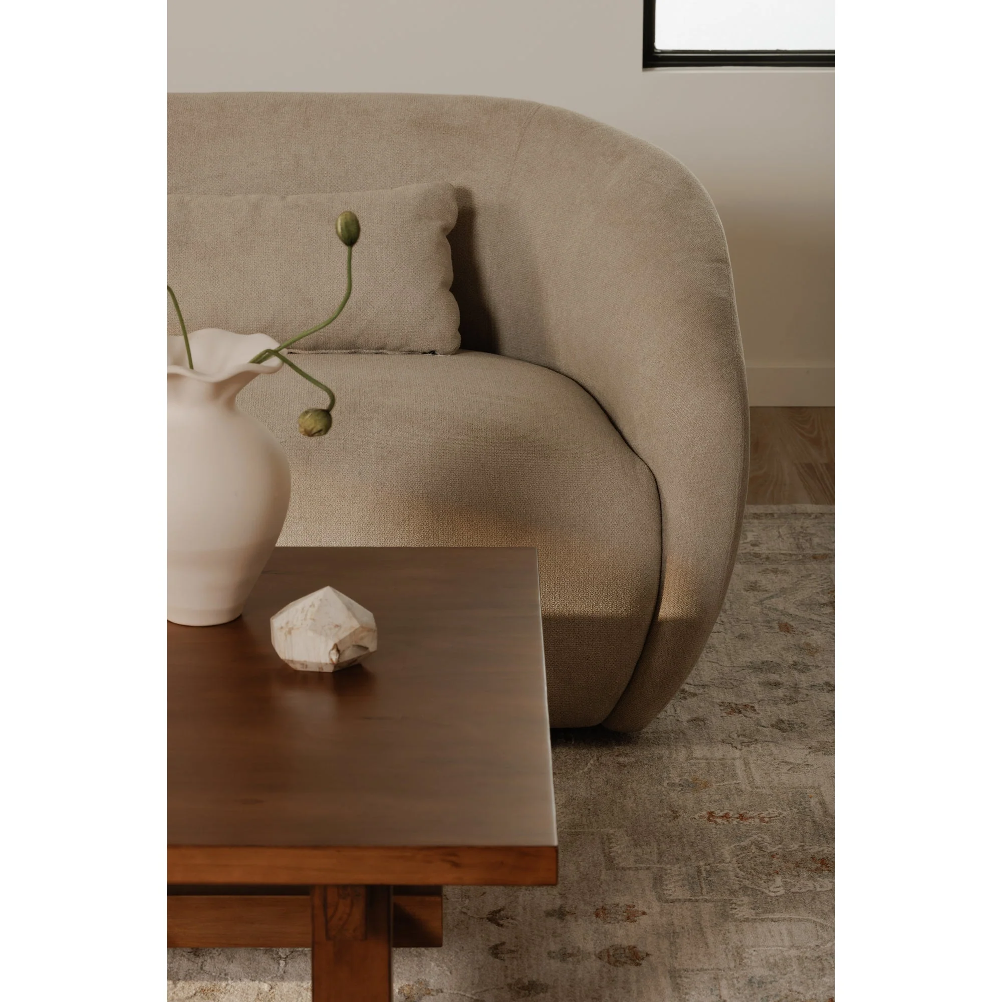 Moe's Home Collection Amelia Warm White Right Arm Facing Chair - Image 7
