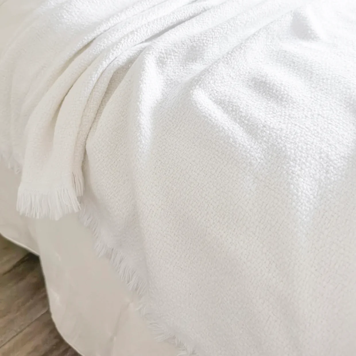 Anaya Home Blissful Bamboo White Throw  ~ DREAMY BEDDING SALE ~ Limited Quantity - Image 4
