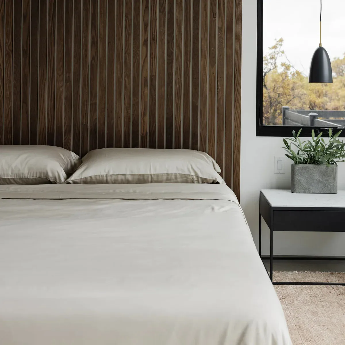 Cozy Earth Bamboo Duvet Cover Available In Queen and King Sizes - Image 2