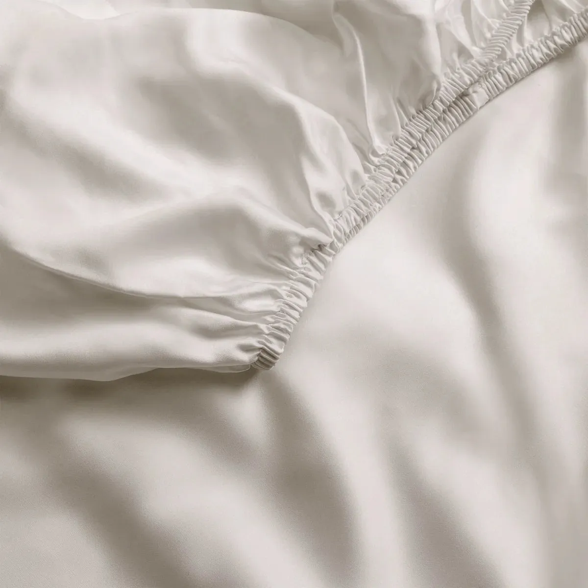 Cozy Earth Bamboo Fitted Sheet Available in Queen and King Sizes - Image 5