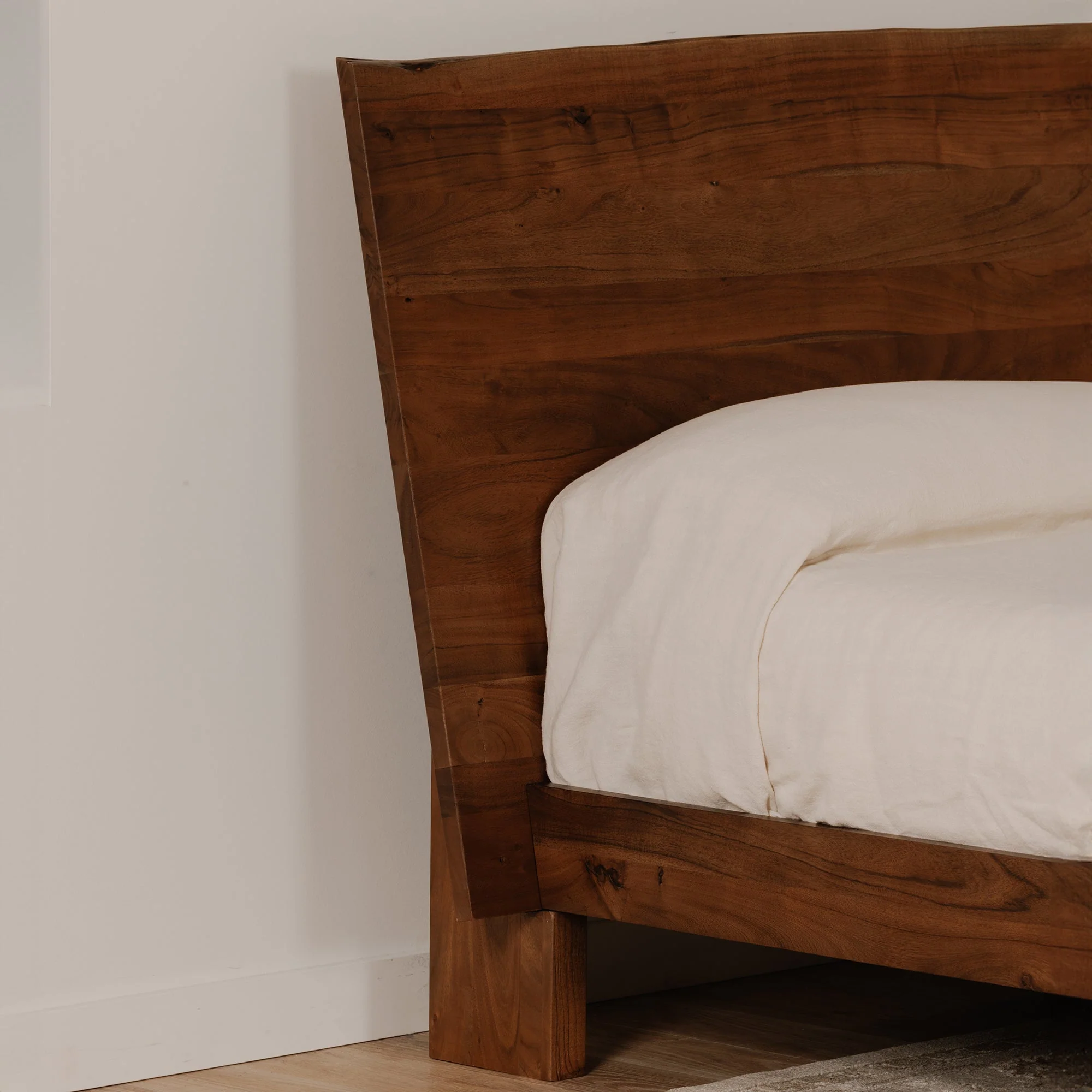 Moe's Home Collection Bent Live Edge Acacia Queen Size Bed - Image 8