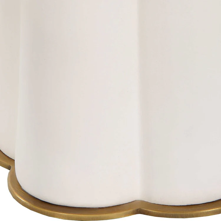 Casa Bella Living Satin White Glaze Clover Shaped Table Lamp ~ LAST CHANCE SALE ~ LIMITED QUANTITY - Image 7