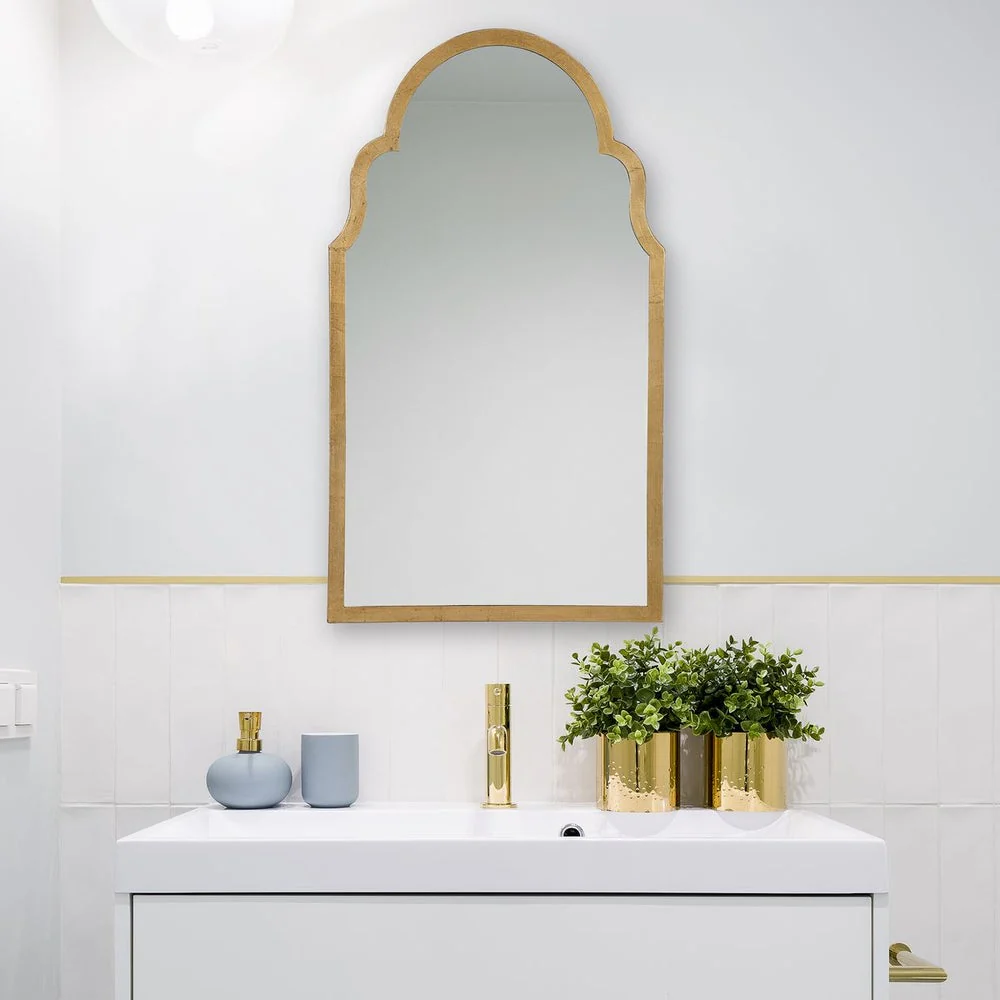 Casa Bella Living Beautiful Arched Top Finished With Gold Leaf Mirror