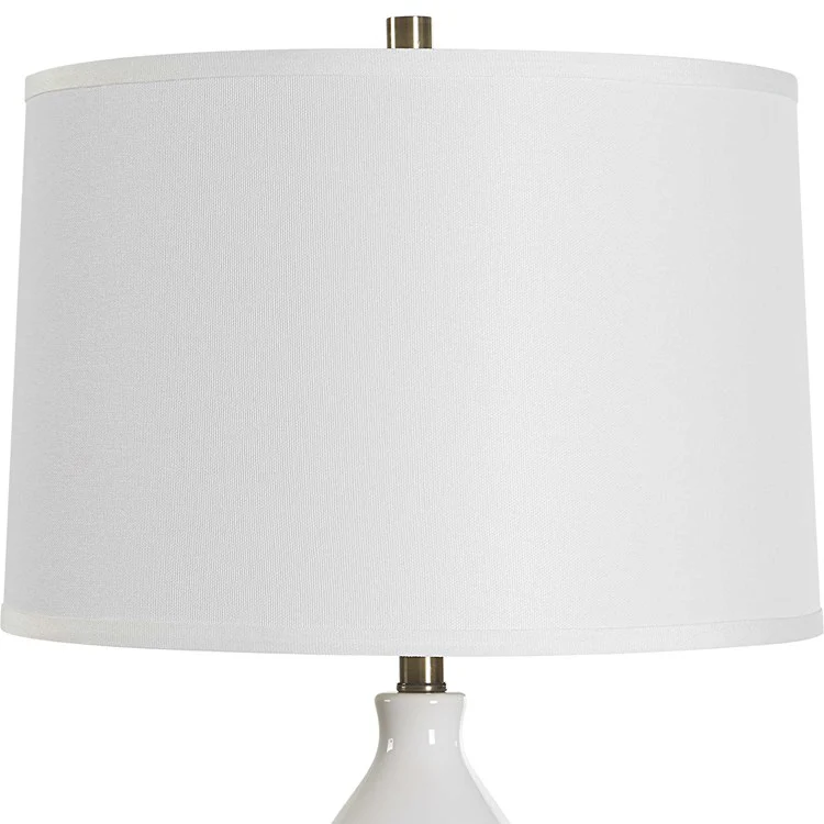 Casa Bella Living Pristine White Elegant Ceramic Table Lamp ~ LAST CHANCE SALE ~ LIMITED QUANTITY - Image 5