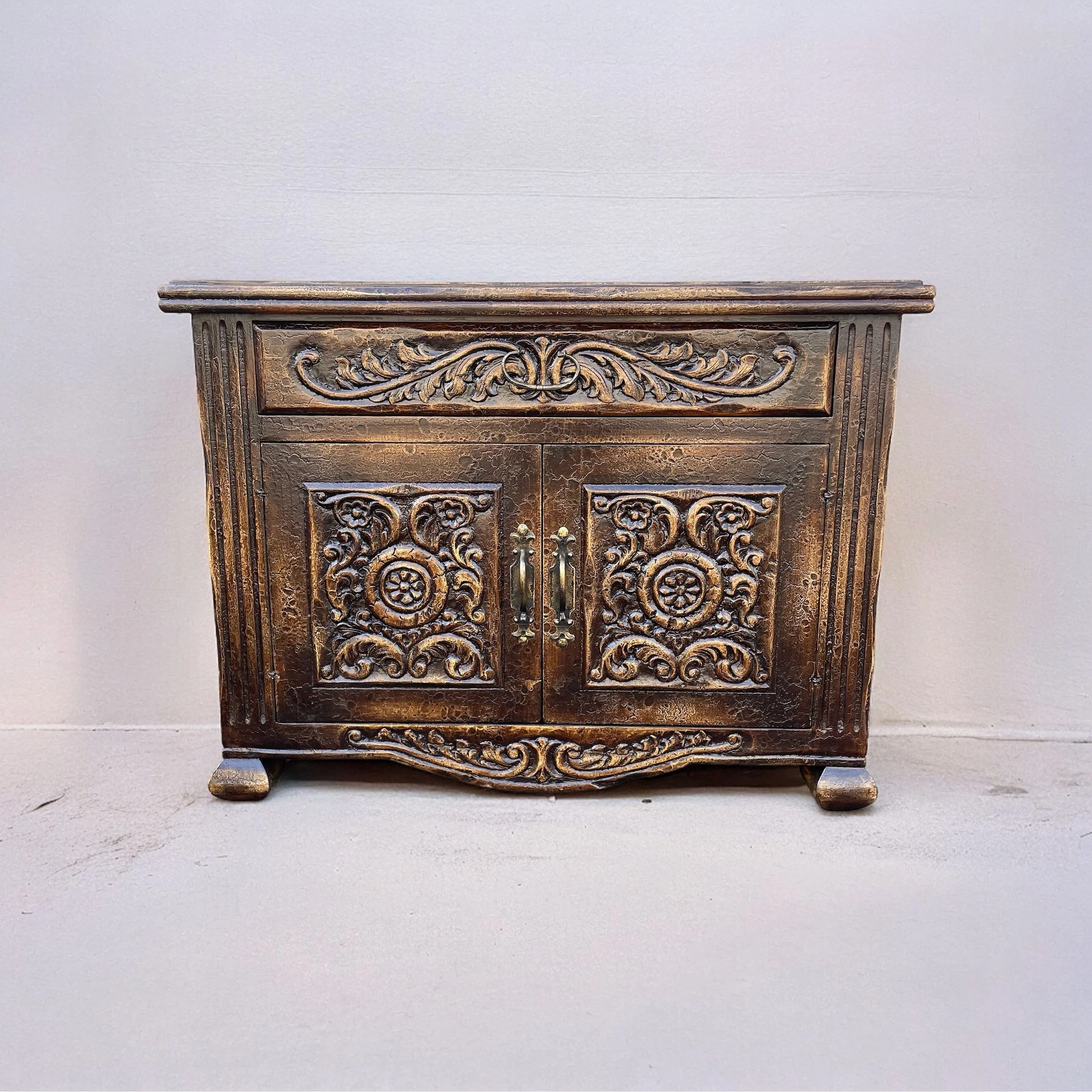 Casa Bonita Peruvian Hand-Painted Carved Wood Fortaleza Nightstand