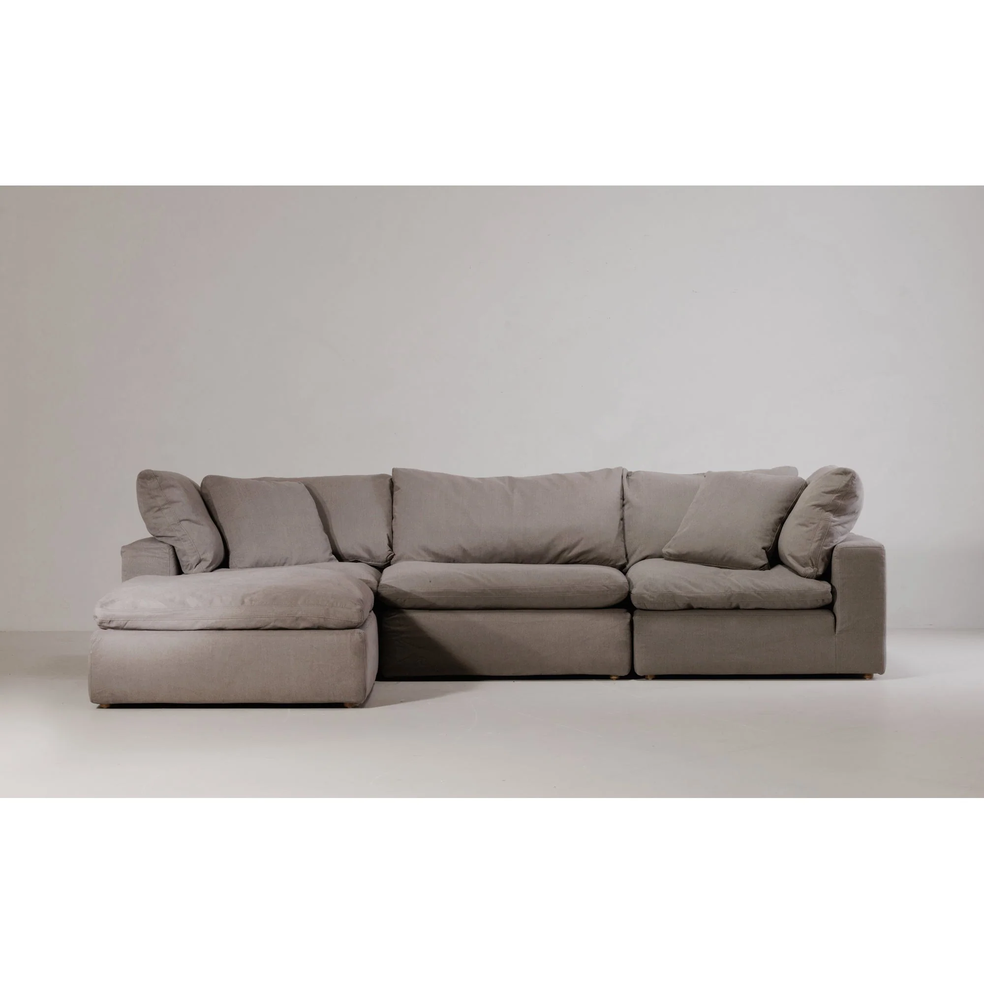 Moe's Home Collection Clay Lounge Modular Sectional ~ Light Grey LiveSmart Performance Fabric - Image 4