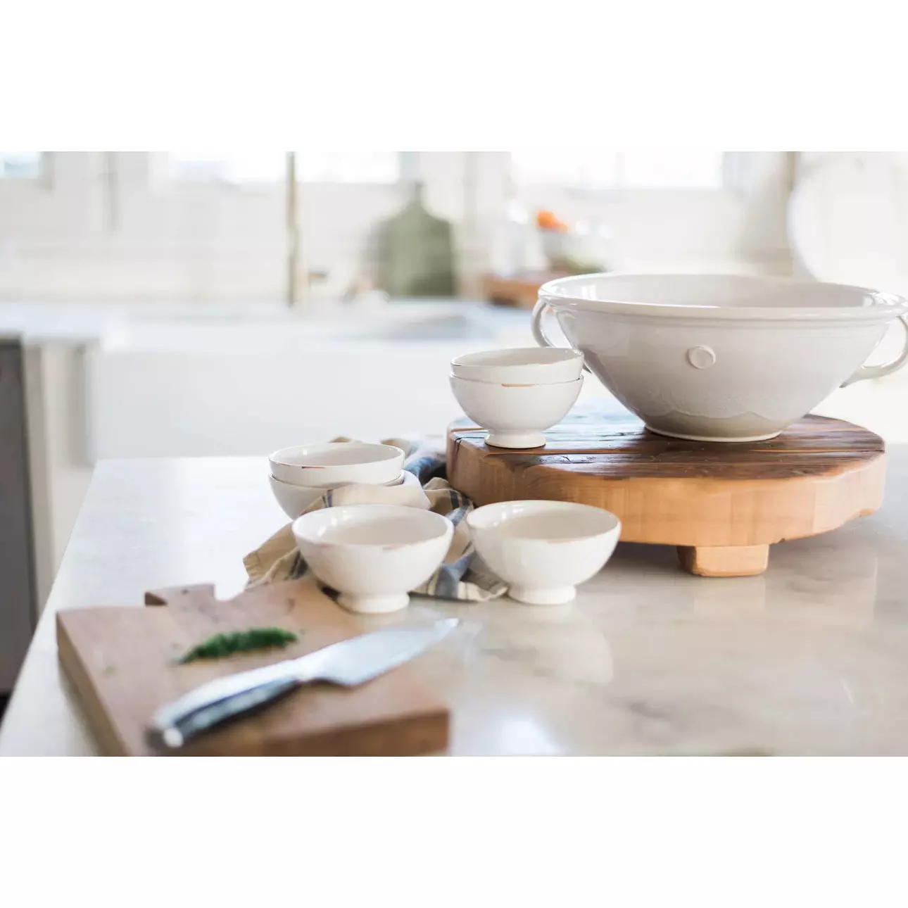 etúHOME Handthrown Pottery Collection Large Serving Bowl ~ IN-STORE PURCHASE ONLY - Image 2