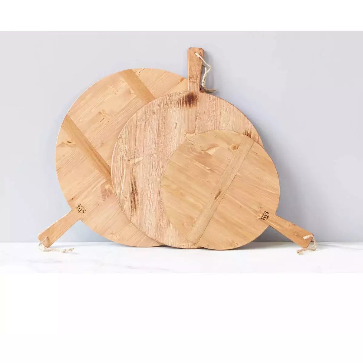 etúHOME Round Pine Medium Charcuterie Board ~ IN-STORE PURCHASE ONLY - Image 5