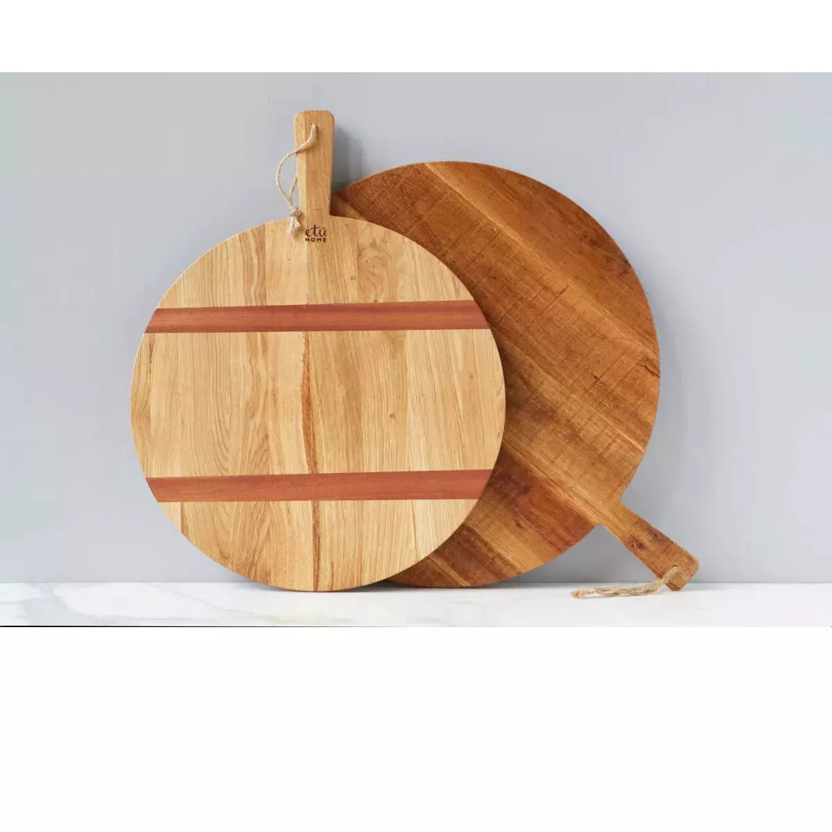 etúHOME Round Oak Medium Charcuterie Board ~ IN-STORE PURCHASE ONLY - Image 2