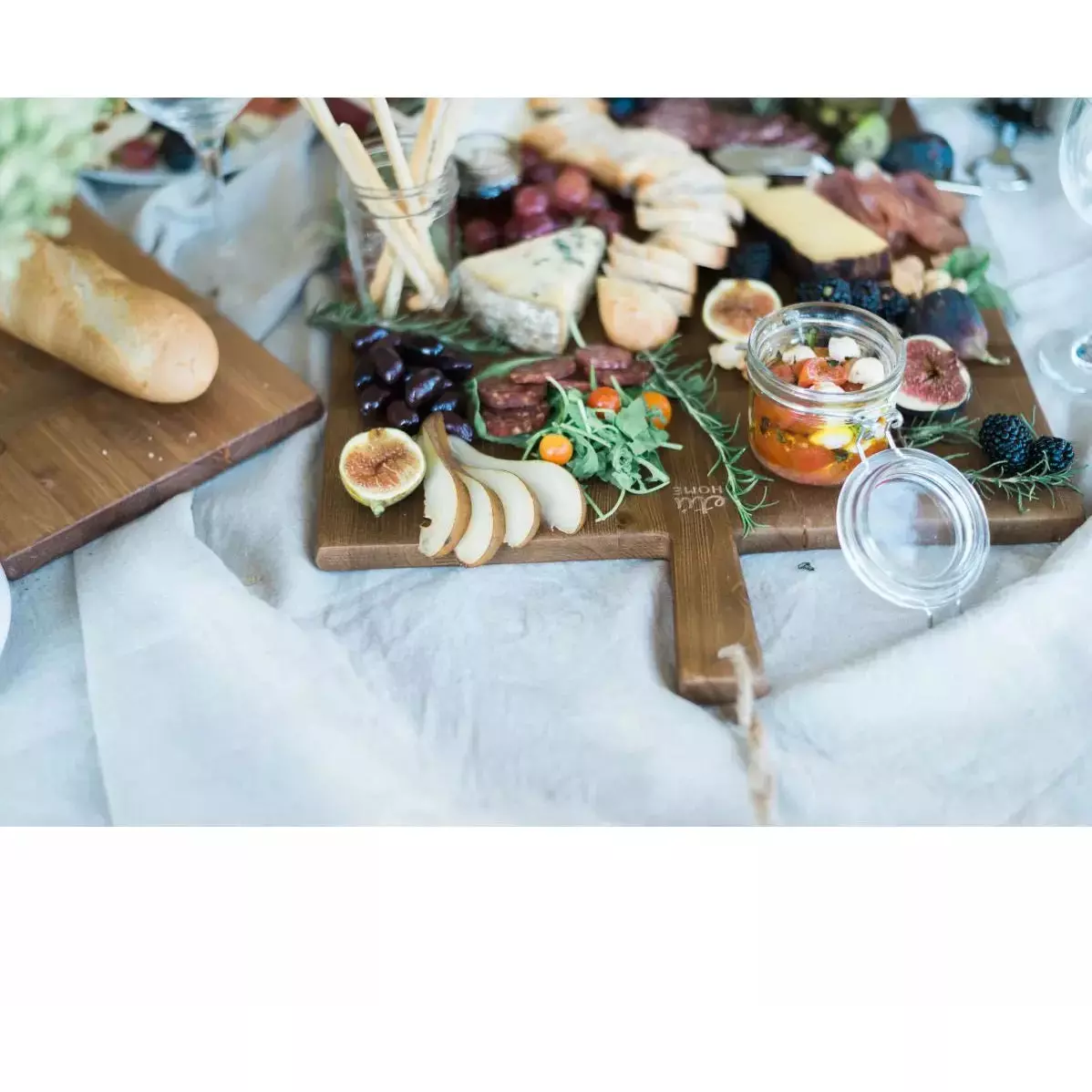 etúHOME Rectangle Pine Extra Large Charcuterie Board ~ IN-STORE PURCHASE ONLY - Image 5