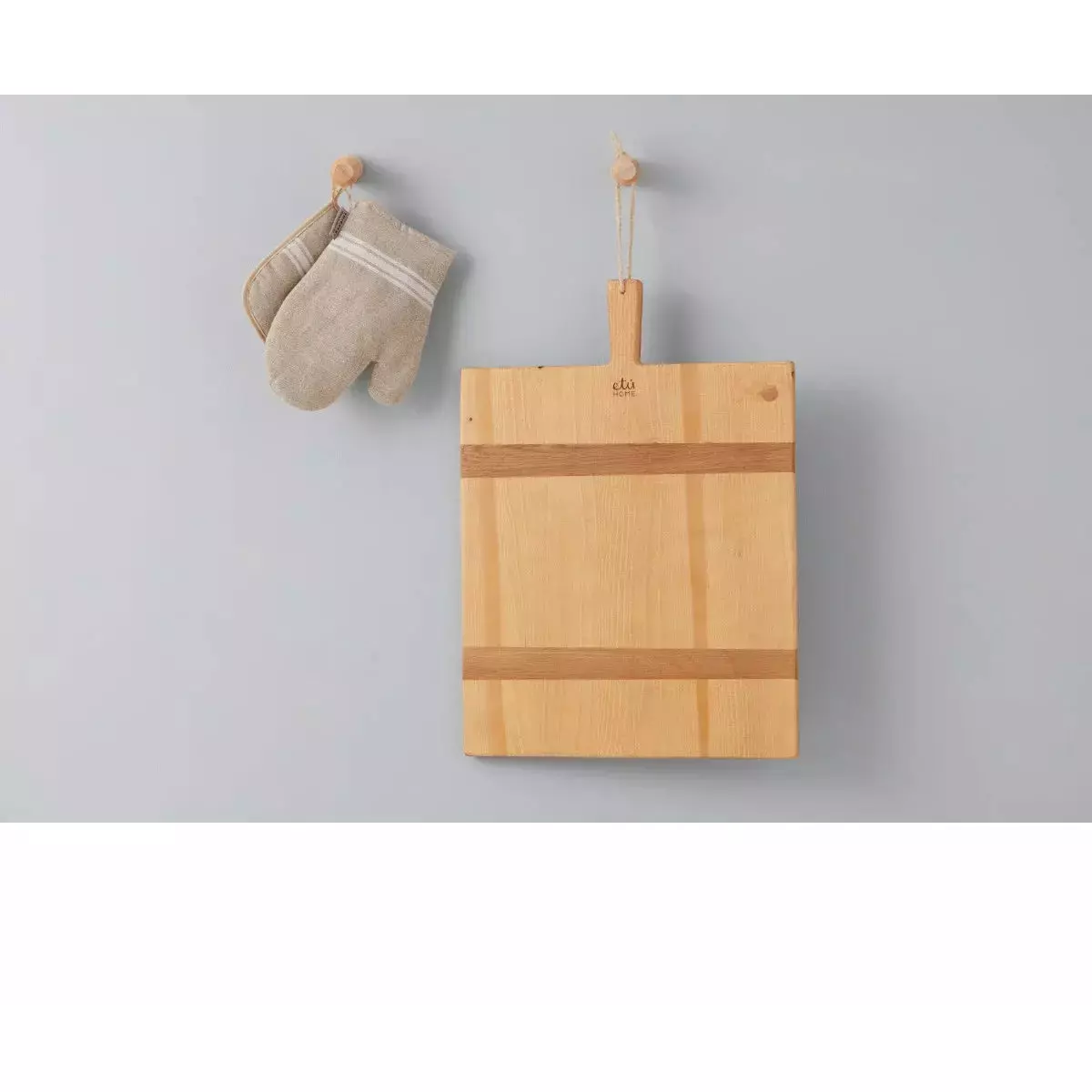 etúHOME Rectangle Pine Medium Charcuterie Board ~ IN-STORE PURCHASE ONLY - Image 4