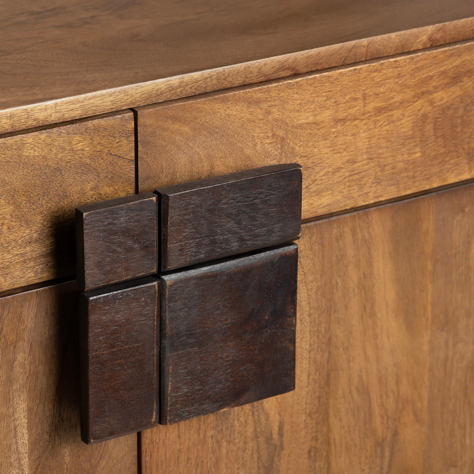 Crestview Collection Ventura 4- Door, 4- Drawer Media Credenza - Image 4