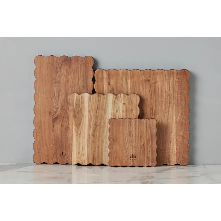etúHOME Scalloped Cutting Board, Large Square ~ IN-STORE PURCHASE ONLY - Image 4