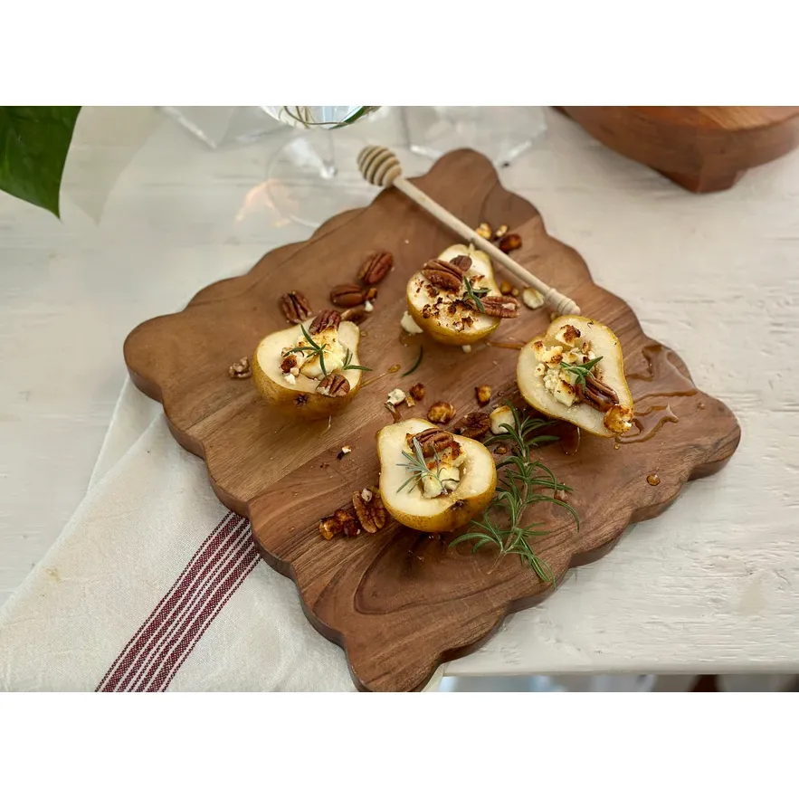 etúHOME Scalloped Cutting Board, Medium Square ~ IN-STORE PURCHASE ONLY - Image 5