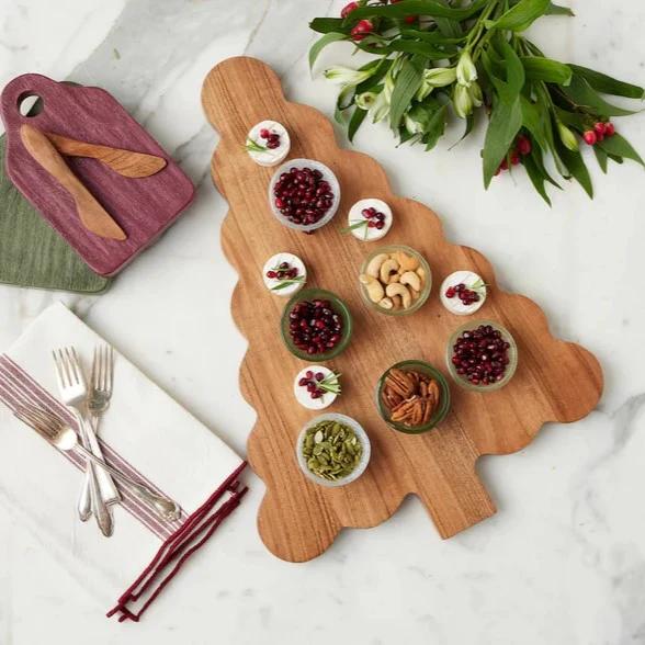 etúHOME Scalloped Tree Cutting Board, Large ~ IN-STORE PURCHASE ONLY