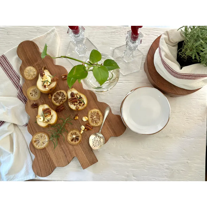 etúHOME Scalloped Tree Cutting Board, Large ~ IN-STORE PURCHASE ONLY - Image 2