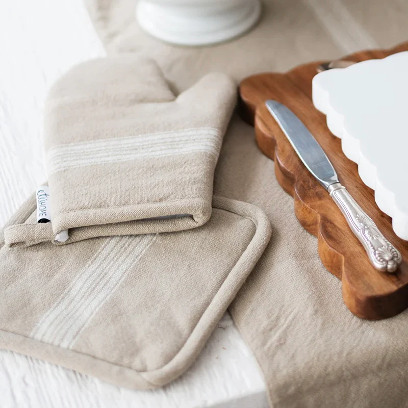 etúHOME Vintage White Stripe Kitchen Pot Holders ~ Set of 2 - Image 4