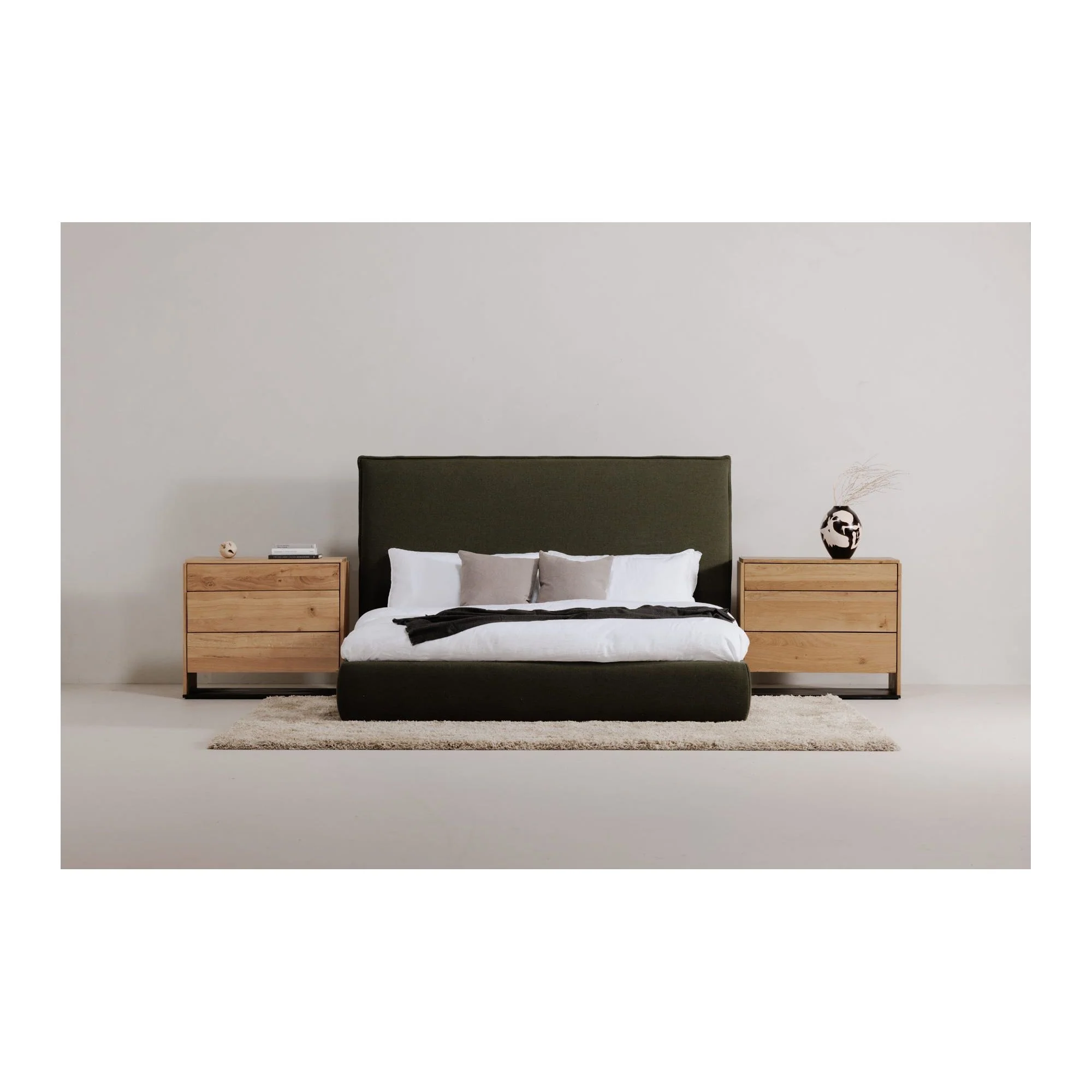 Moe's Home Collection Luzon Green Upholstered King Size Bed With Tall Headboard