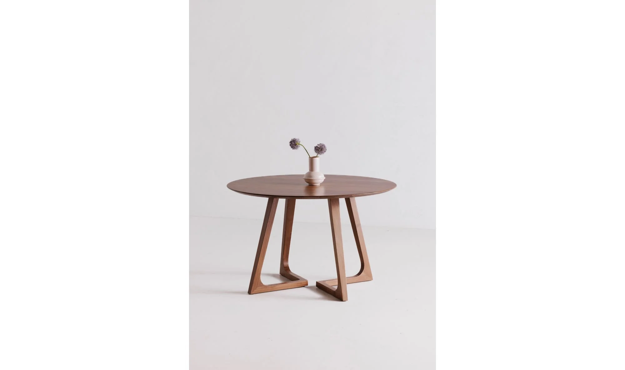 Moe's Home Godenza Round Dining Table Walnut - Image 3