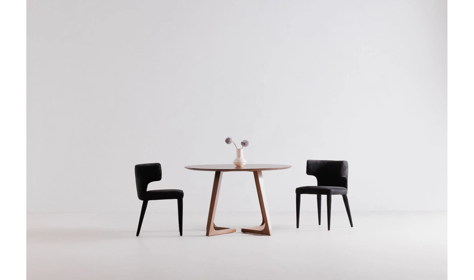 Moe's Home Jennaya Dining Chair Black - Image 2