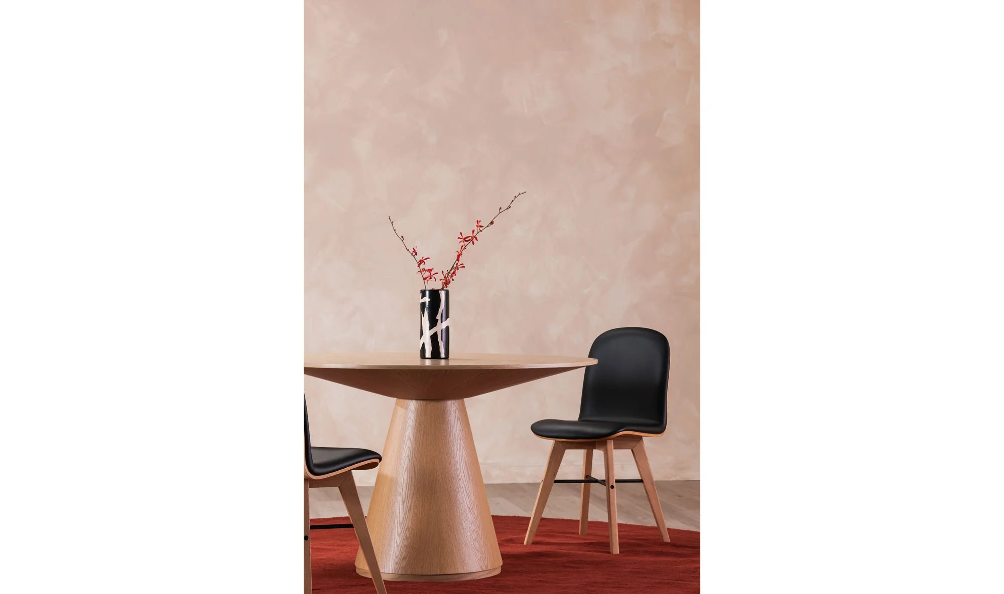 Moe's Home Otago 47In Round Dining Table Oak - Image 3