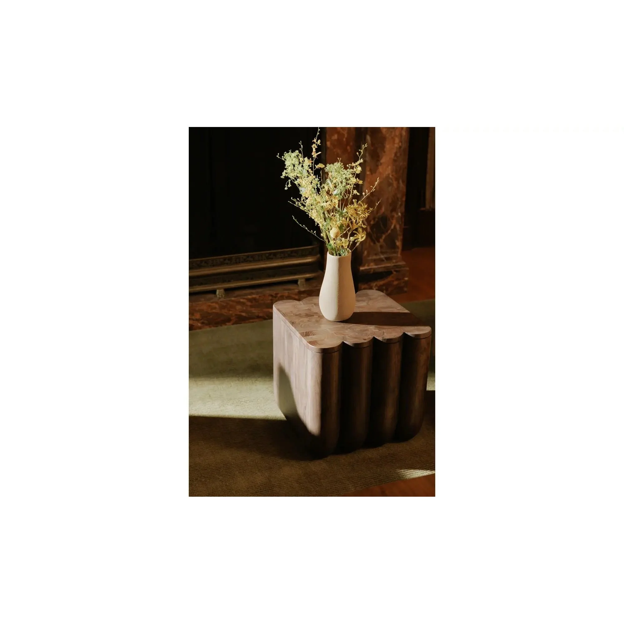 Moe's Home Collection Punyo Punyo Espresso Brown Accent Table - Image 3
