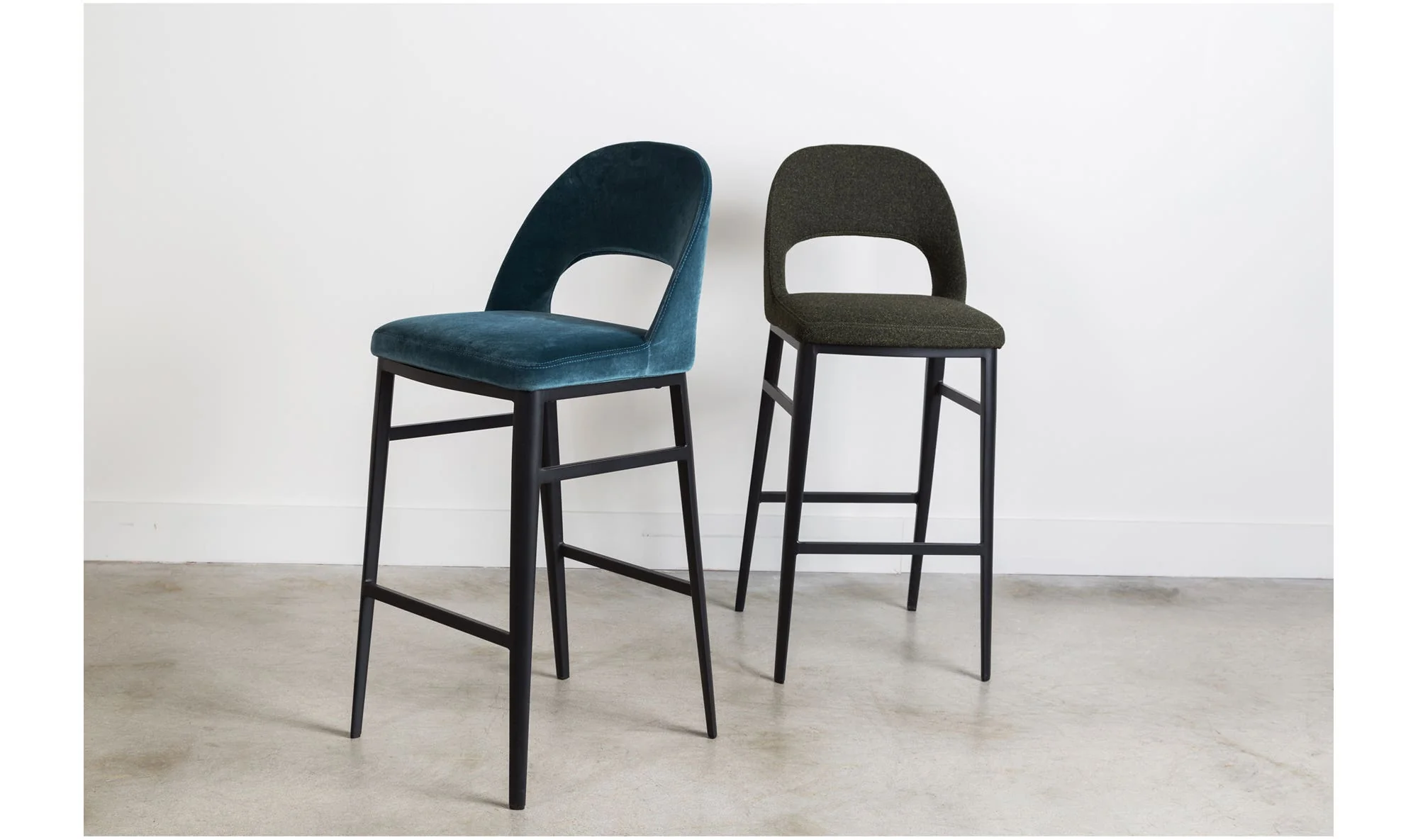 Moe's Home Roger Bar Stool Teal - Image 2
