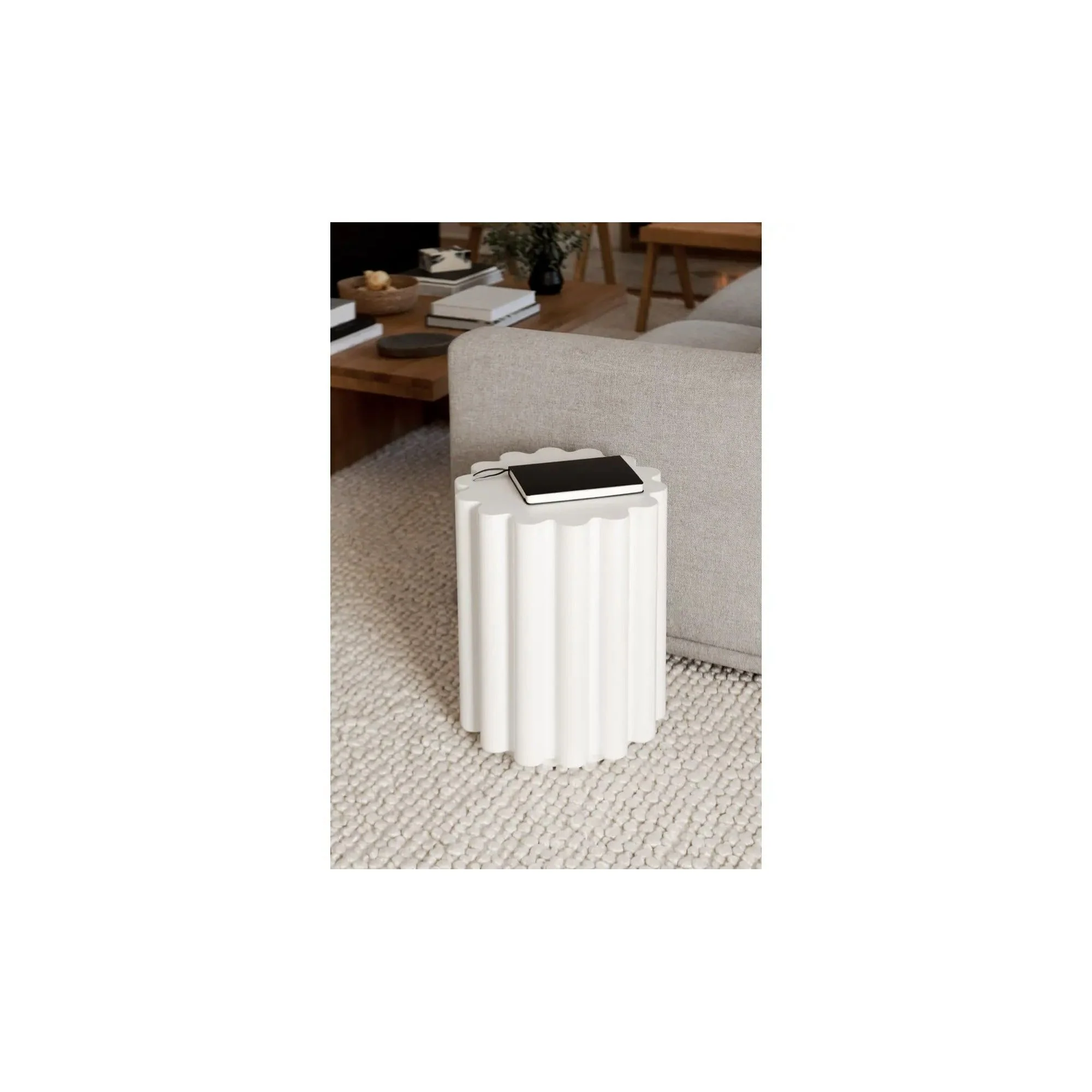 Moe's Home Collection Taffy White Accent Table - Image 4