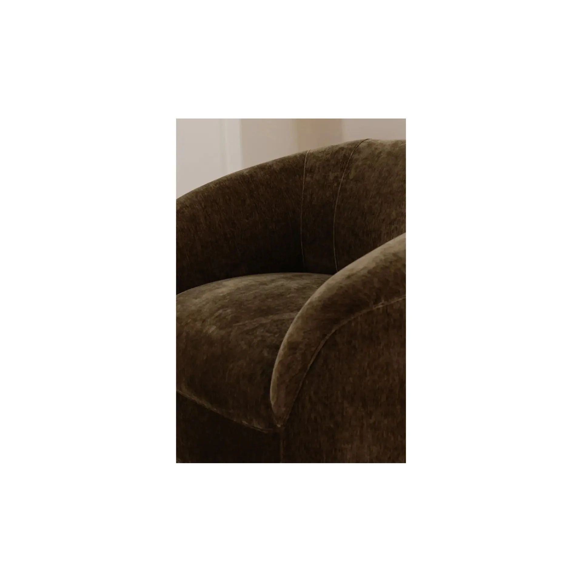 Moe's Home Collection Thora Dark Green Lounge Chair - Image 3