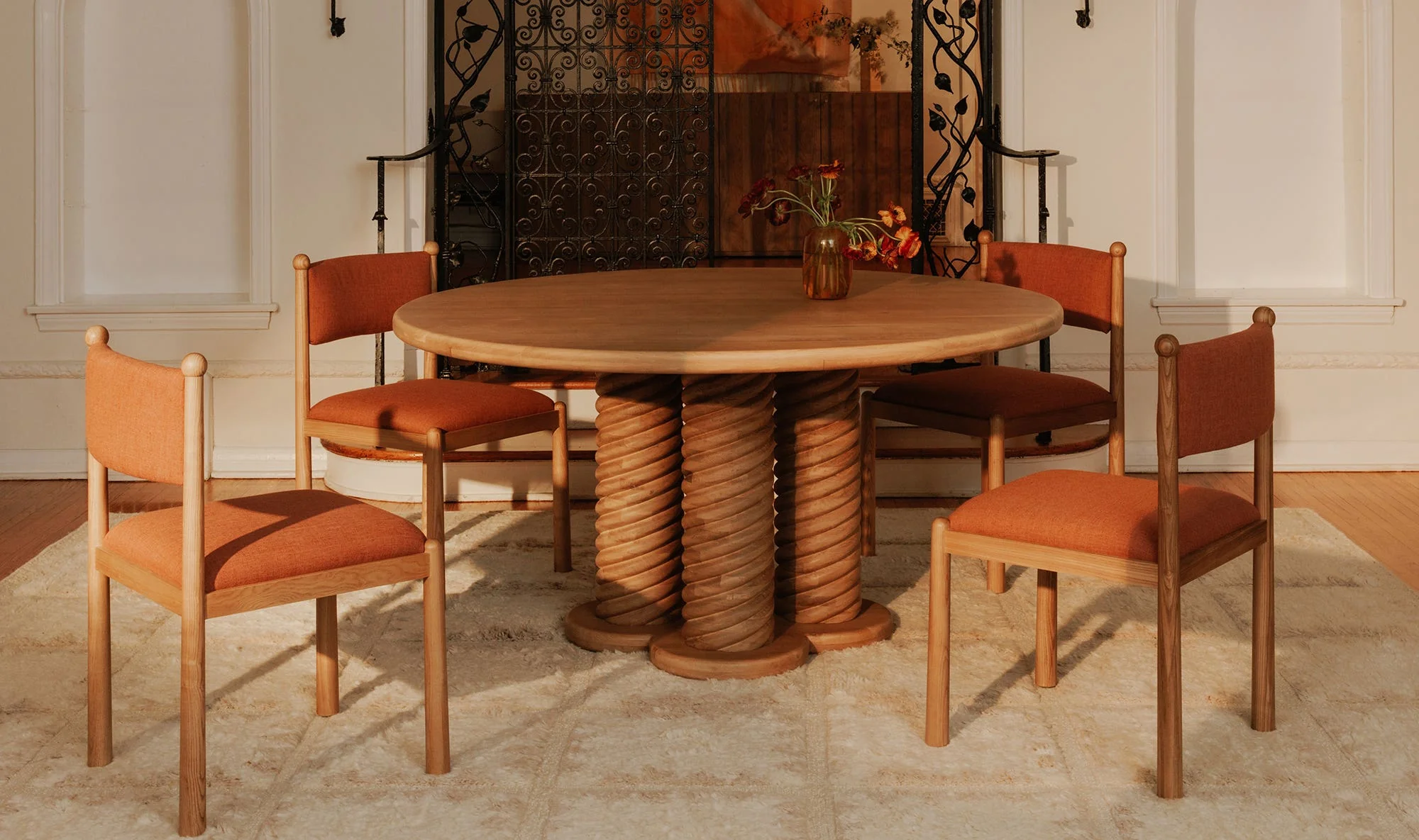 Moe's Home Treccia Round Dining Table Oak - Image 2