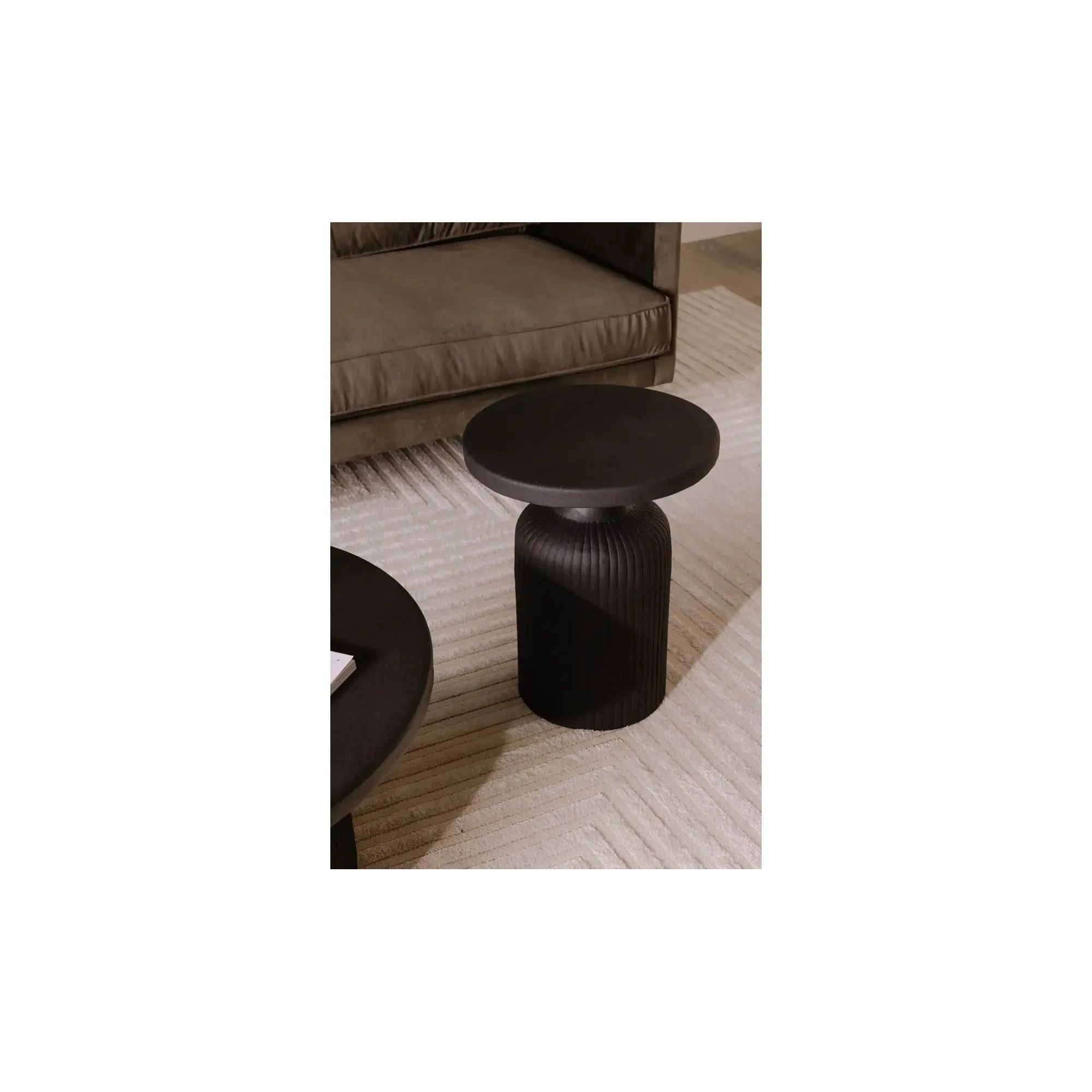Moe's Home Collection Yoli Black Side Table - Image 3