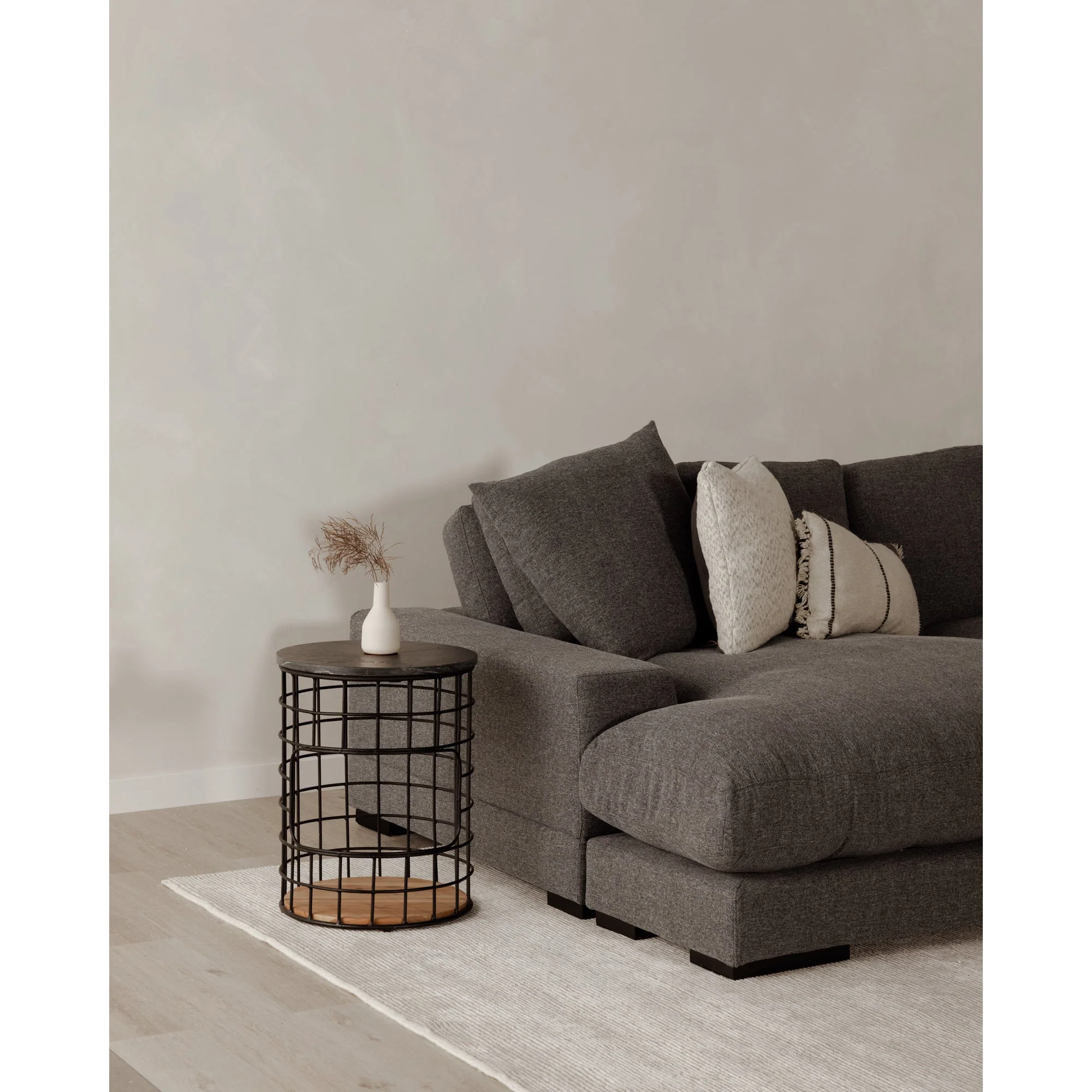 Moe's Home Collection Plunge Anthracite Sectional - Image 7