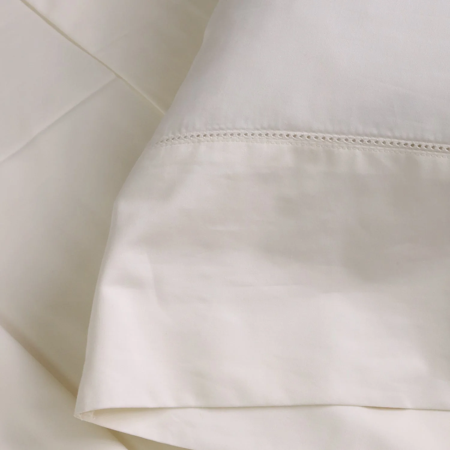 Pom Pom at Home Classico Ivory Hemstitch Cotton Sateen Sheet Set - Available in Twin, Queen and King Sizes - Image 2