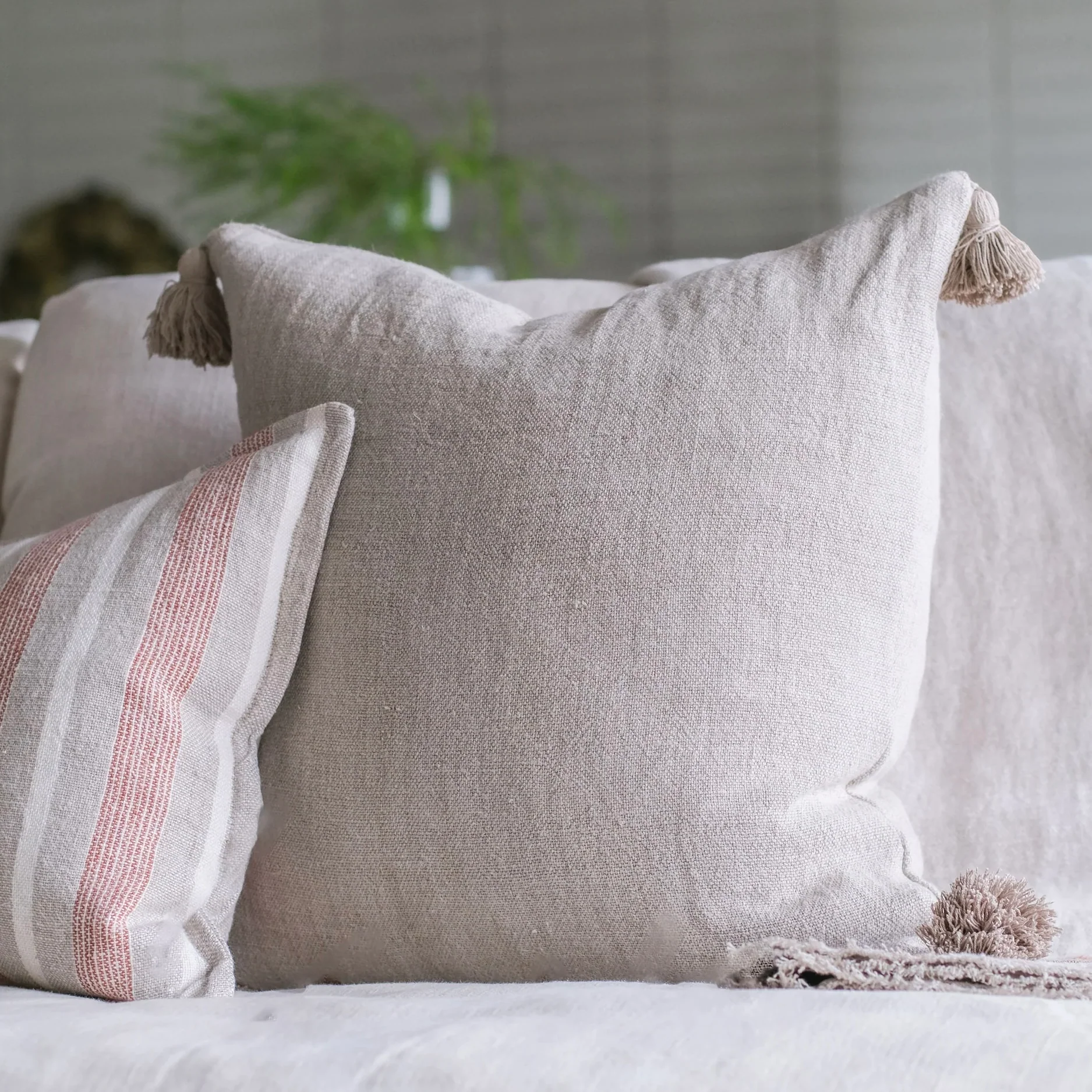 Pom Pom at Home Montauk Natural Linen Pillow with Tassels ~ 20 x 20 - Image 2