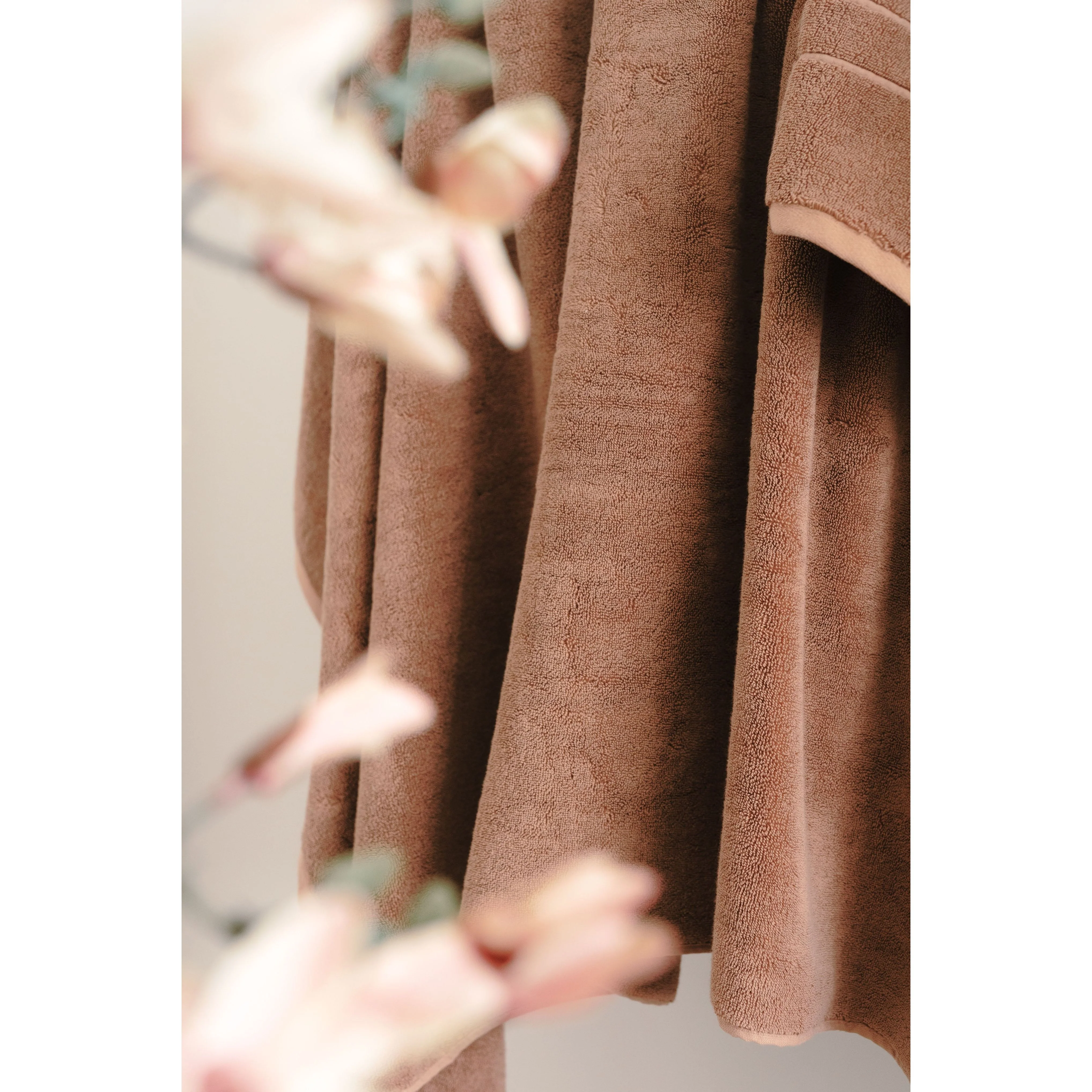 Cozy Earth Premium Plush Bath Sheets ~ Set of 2 Oversized Bath Towels - Image 25