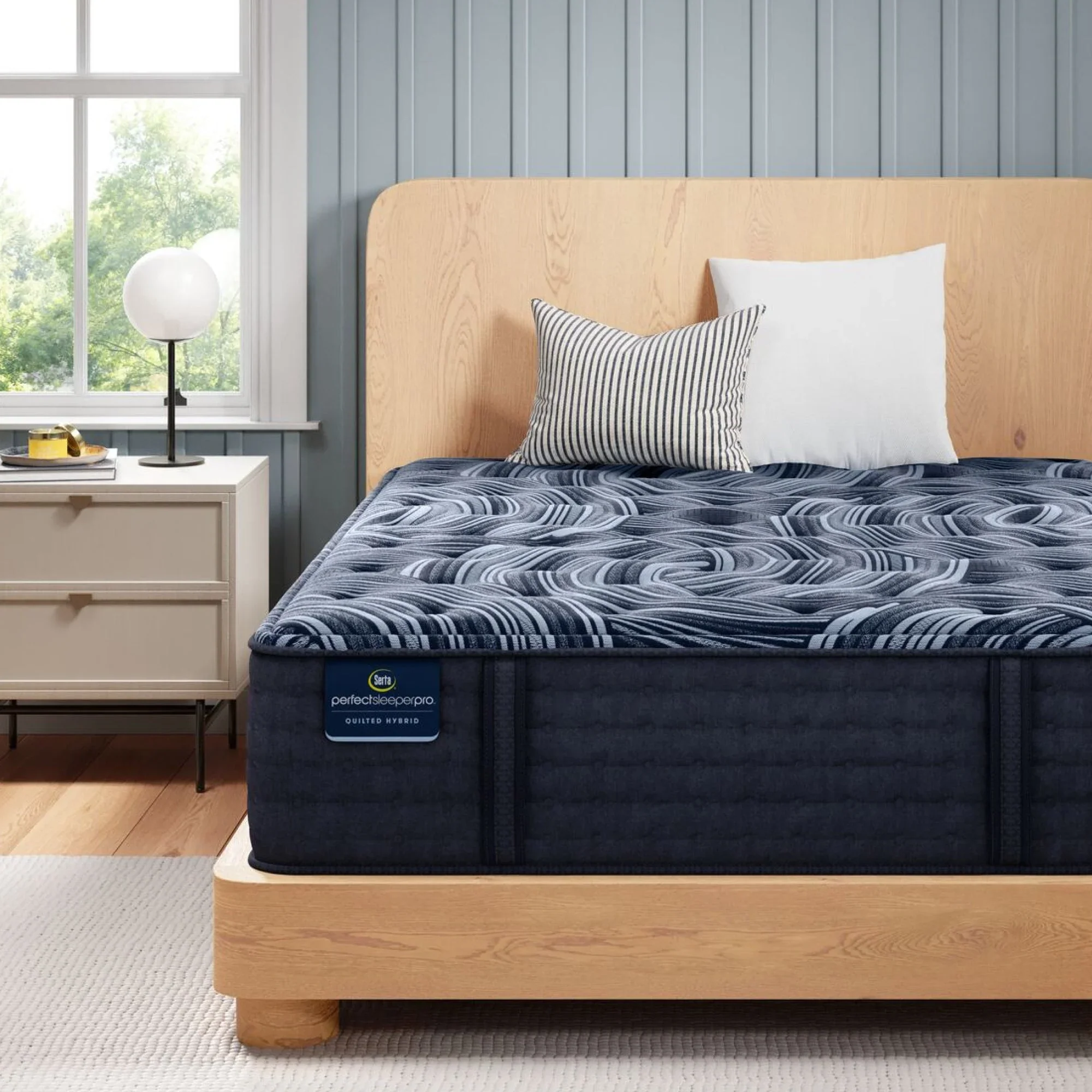 Serta Perfect Sleeper Pro New Paris Mattress Level Three Medium ~ Available in Twin XL, Queen, King and Cal King Sizes