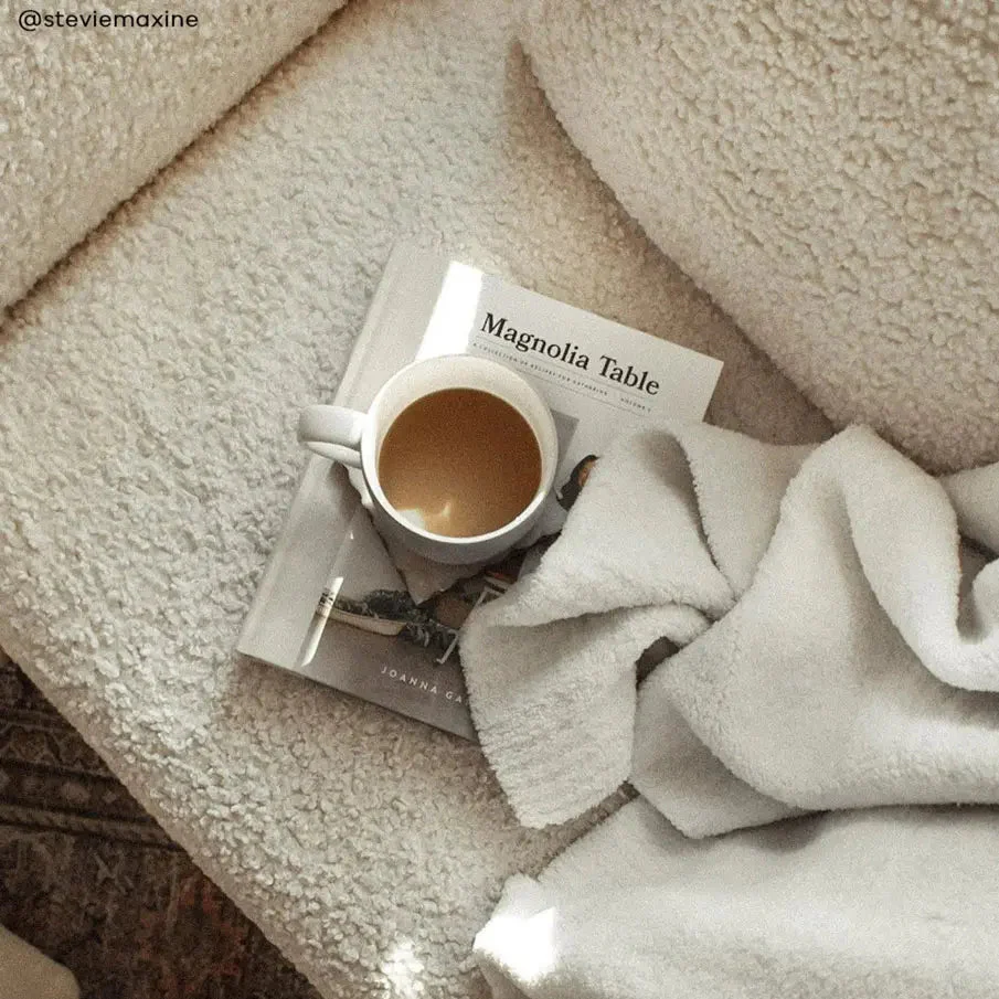Sunday Citizen Snug Throw in Cloud Gray ~ 75 x 52 - Image 2