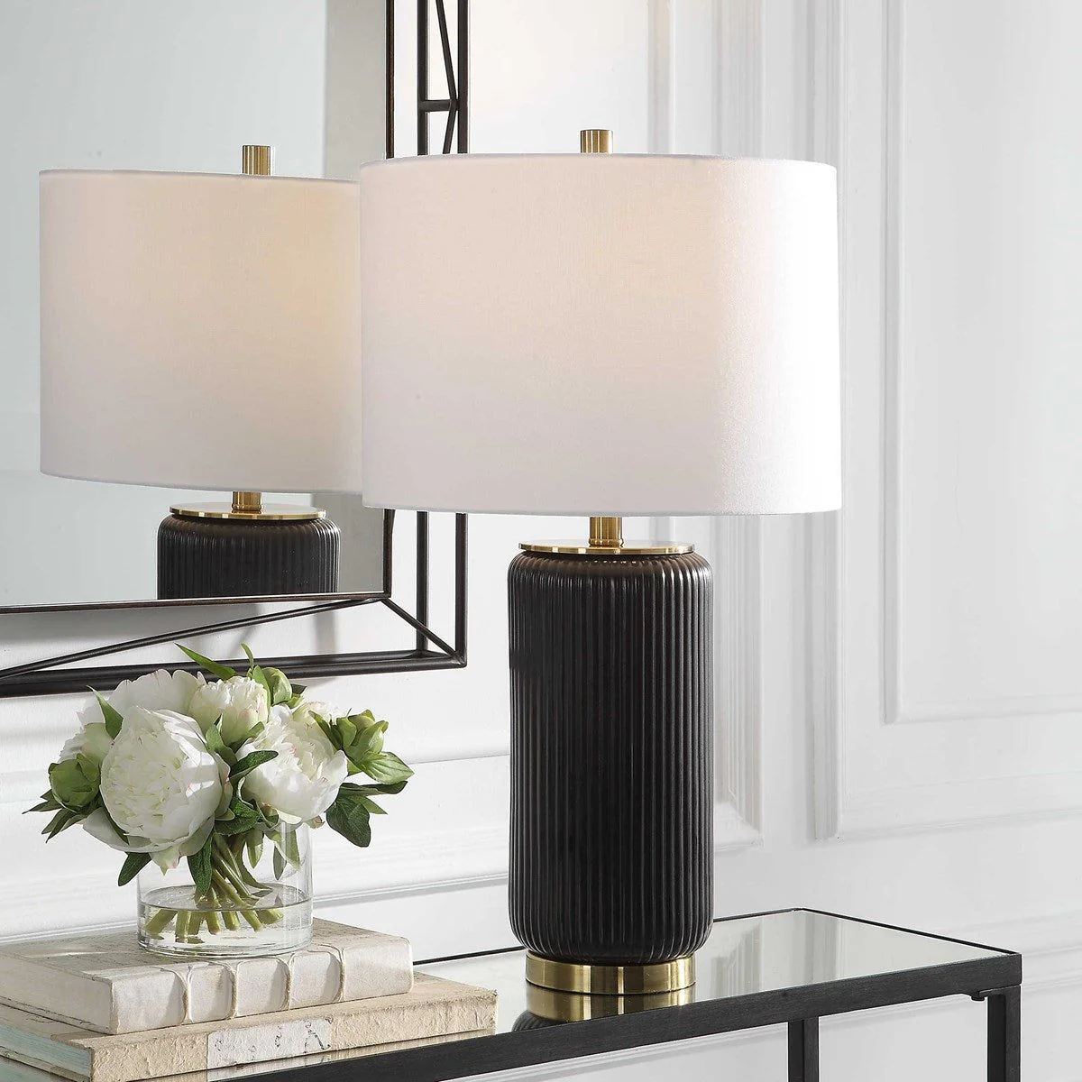 Casa Bella Living White Linen Shade with Black Textured Ceramic Base Table Lamp ~ LAST CHANCE SALE ~ LIMITED QUANTITY