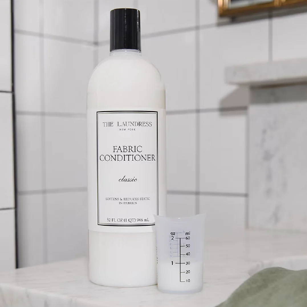 The Laundress Fabric Conditioner Classic Fragrance ~ 32 oz ~ IN-STORE PURCHASE ONLY - Image 4