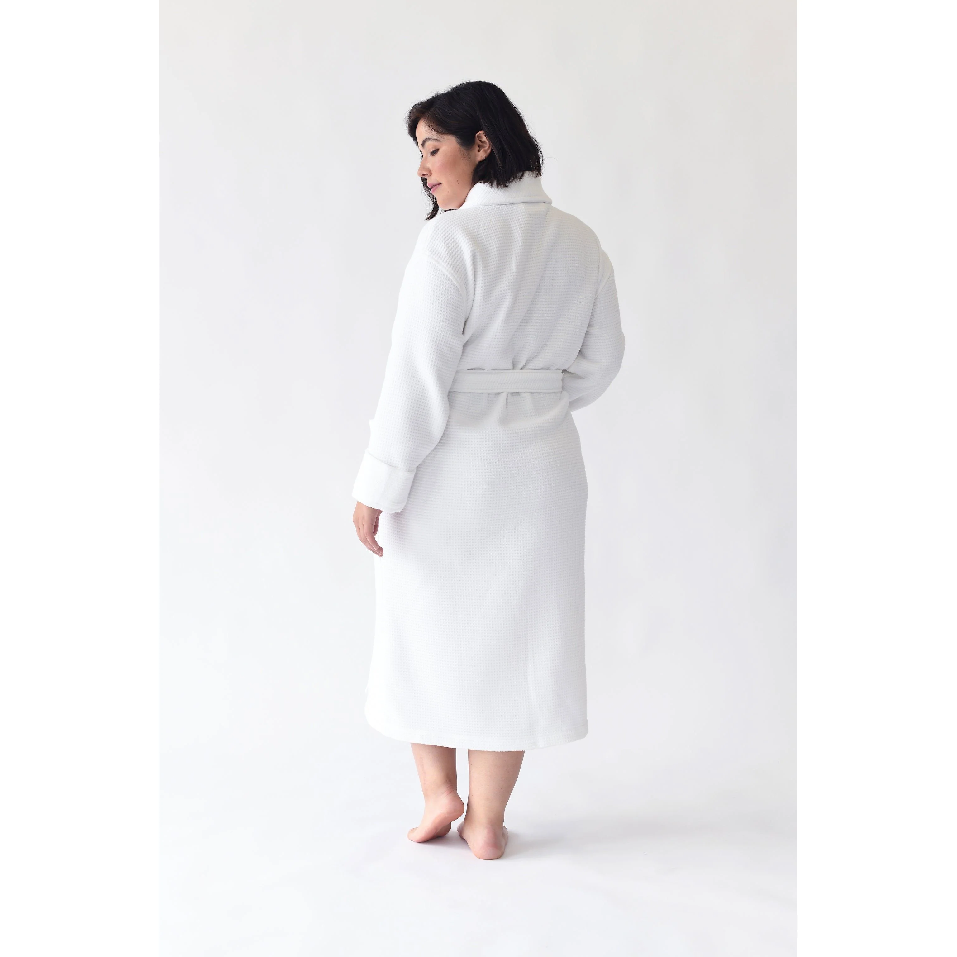 Cozy Earth Waffle Bath Robe Available in Charcoal, White and Light Grey - Image 16