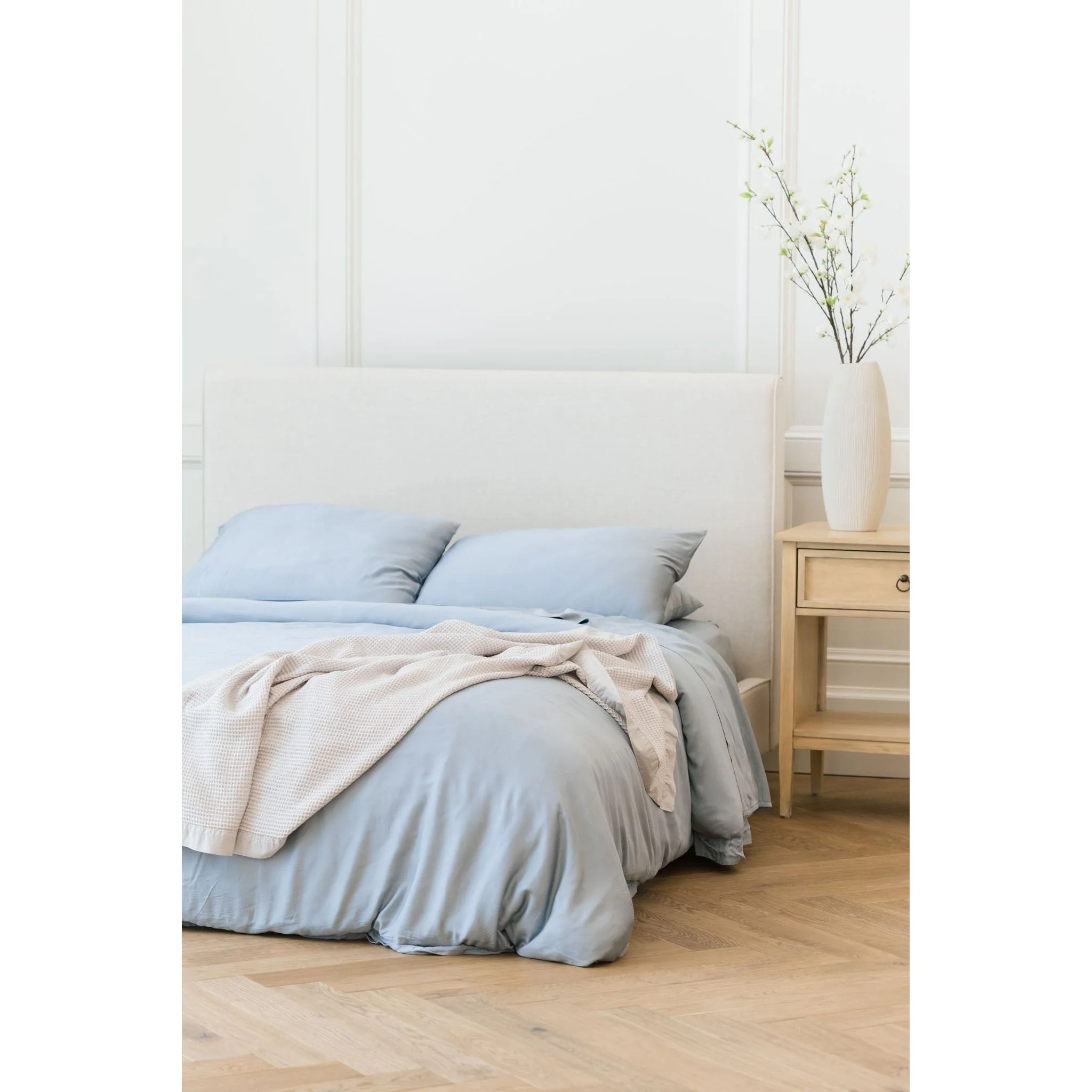 Cozy Earth Waffle Blanket Available in Queen and King Sizes - Image 11