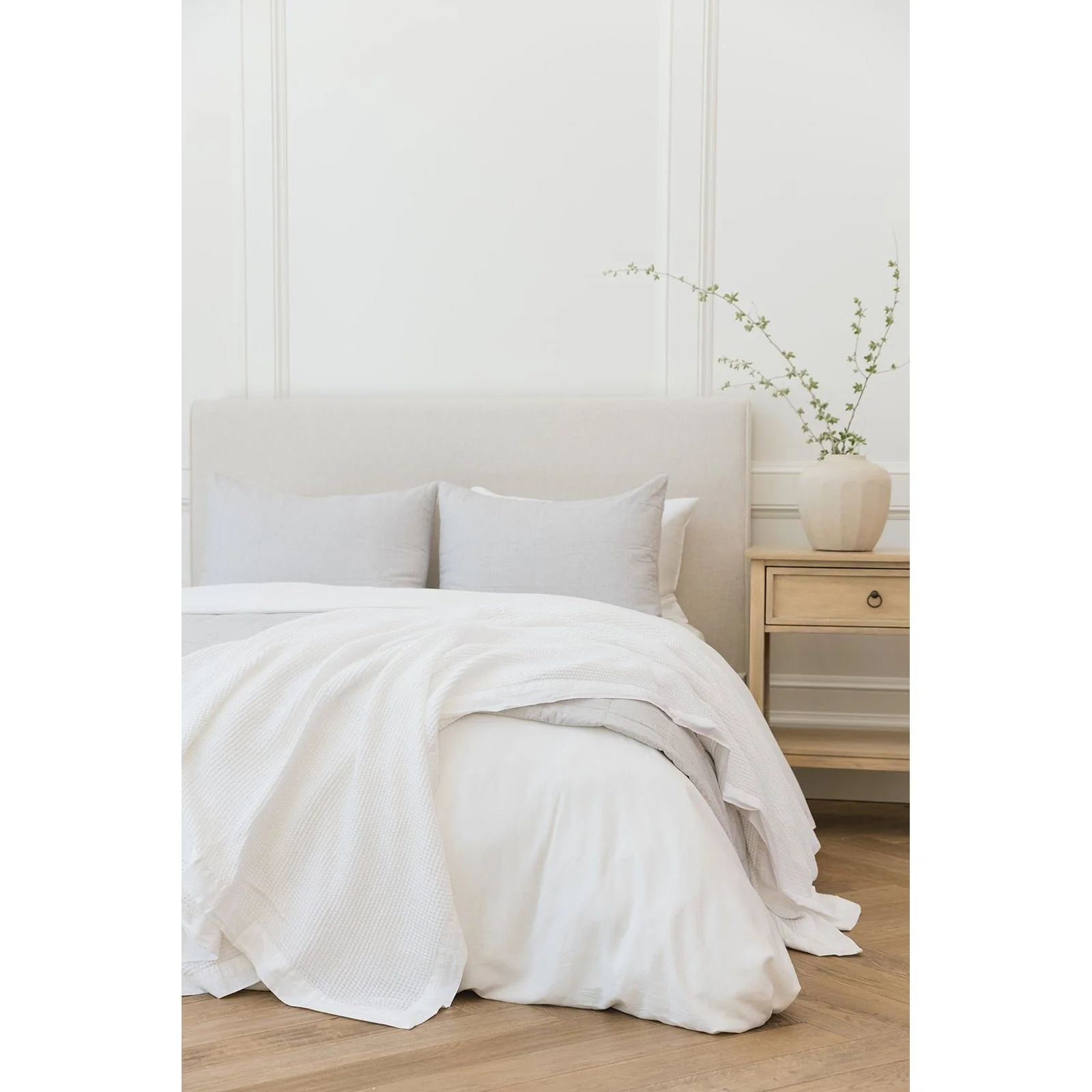 Cozy Earth Waffle Blanket Available in Queen and King Sizes - Image 12