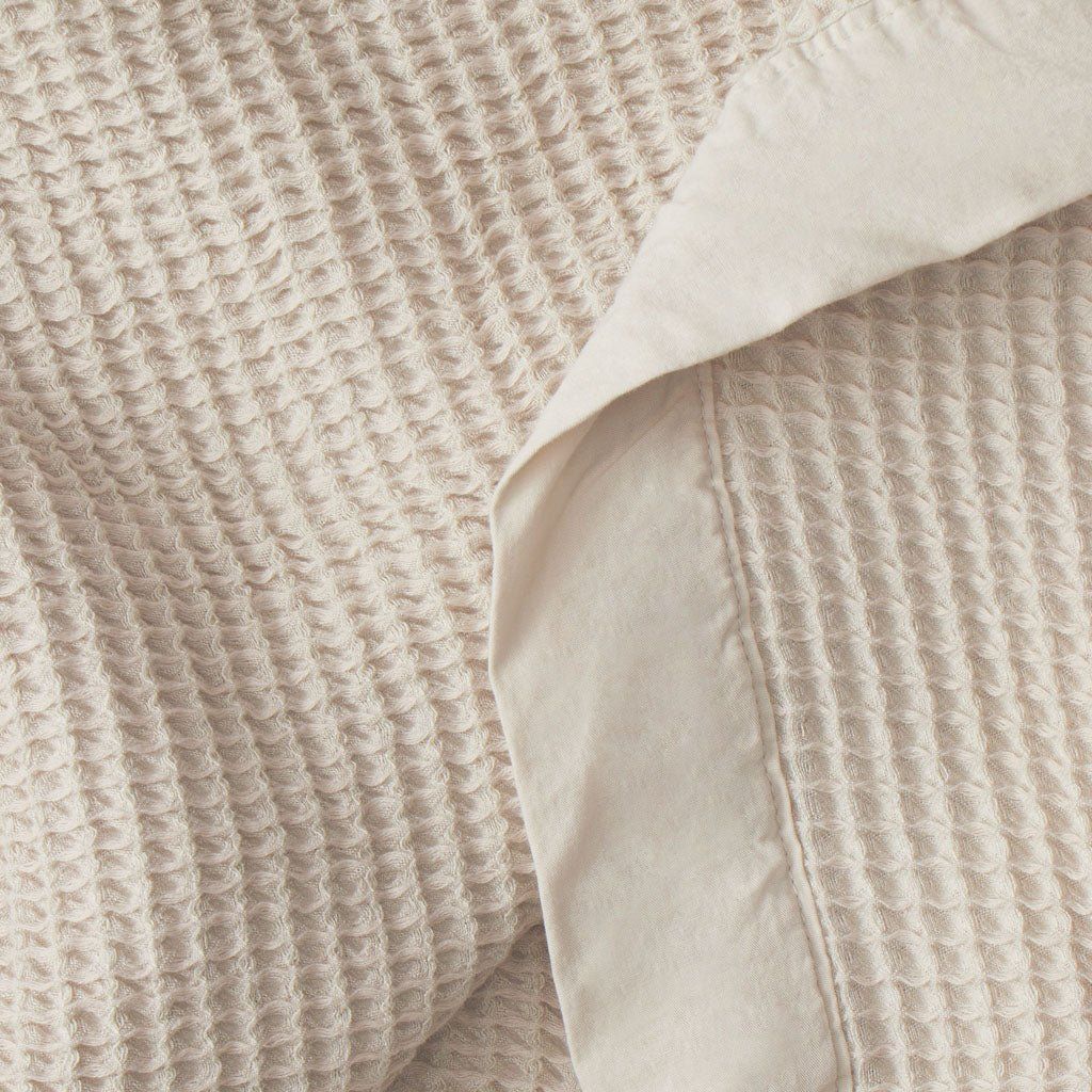 Cozy Earth Waffle Blanket Available in Queen and King Sizes - Image 8